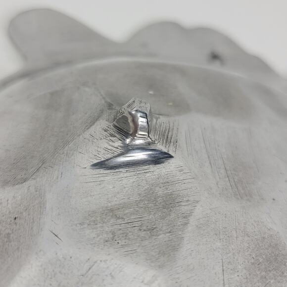 Vintage Strawberry Pewter Plate Mid-Century Modern Kitchen Decor Hammered - Picture 9 of 13